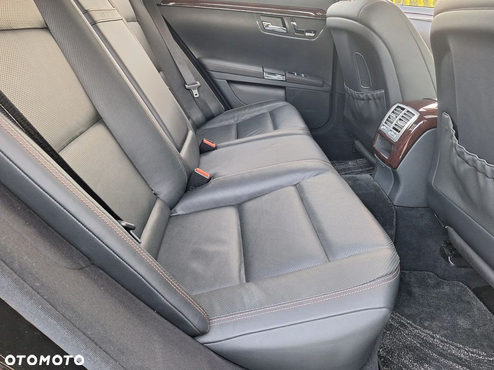 Mercedes-Benz Klasa S 500 7G-TRONIC - 32