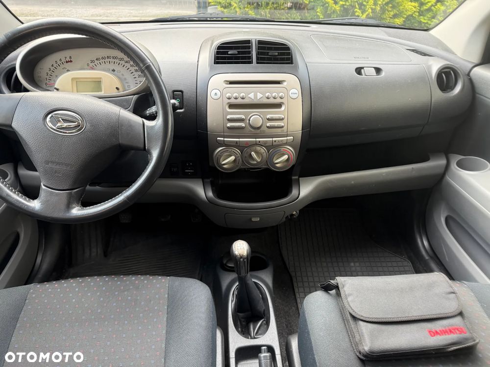 Daihatsu Sirion 1.3 - 5