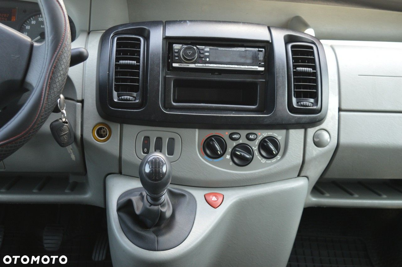 Opel Vivaro - 23