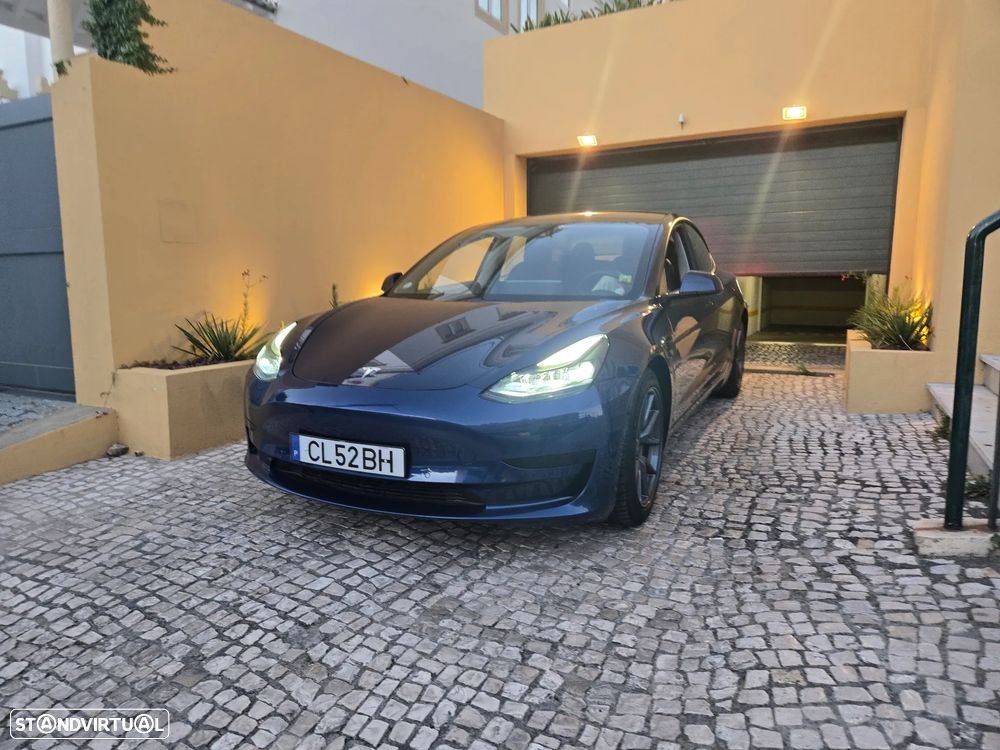 Tesla Model 3 Standard Range Plus RWD - 1