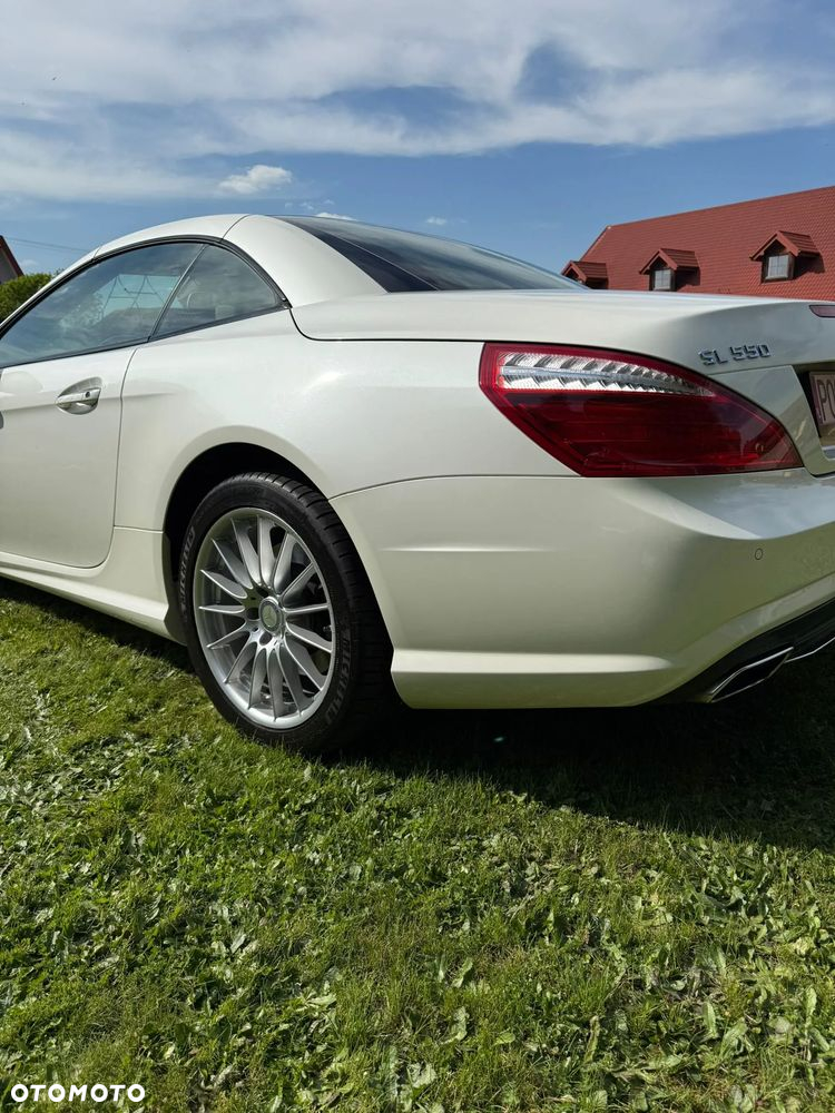 Mercedes-Benz SL 500 BlueEff - 5