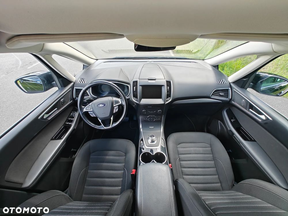 Ford Galaxy - 23