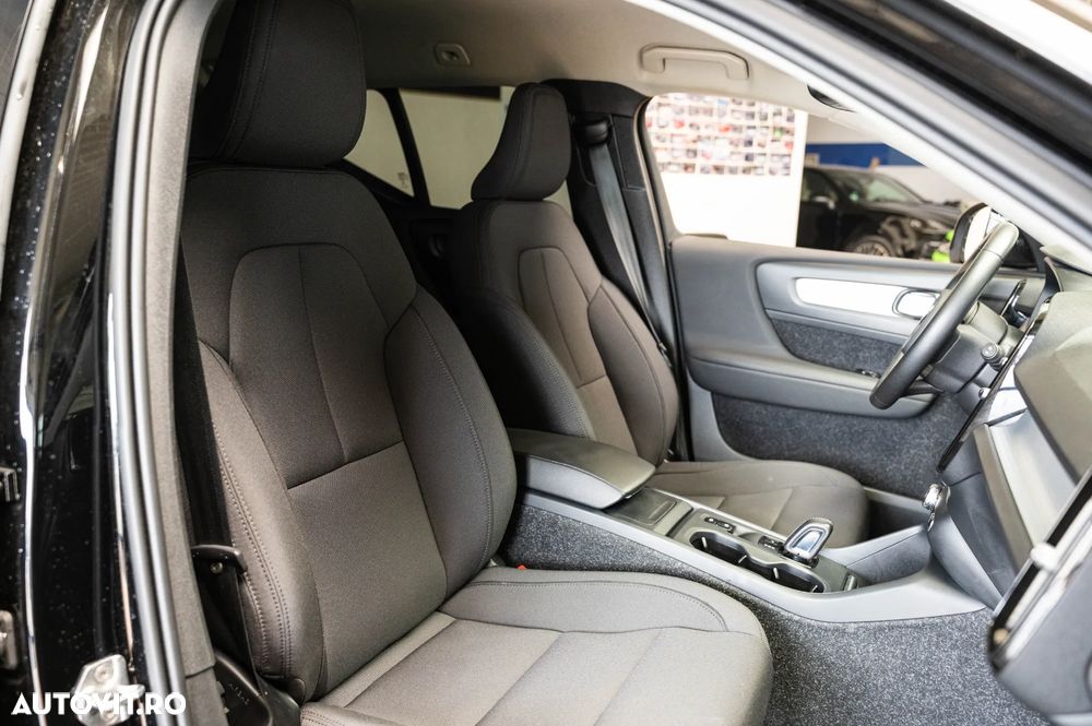 Volvo XC 40 T3 Geartronic Momentum - 30