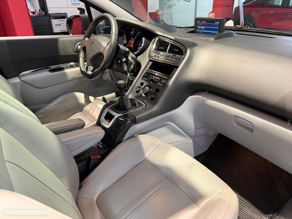 Peugeot 5008 1.6 HDi Premium - 13