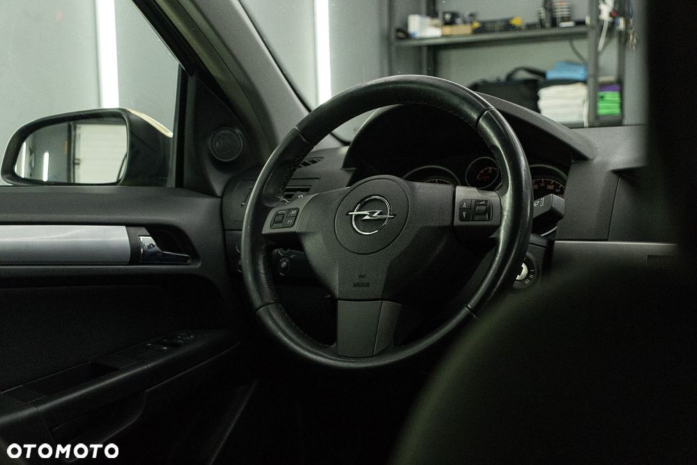 Opel Astra 1.6 Enjoy - 13