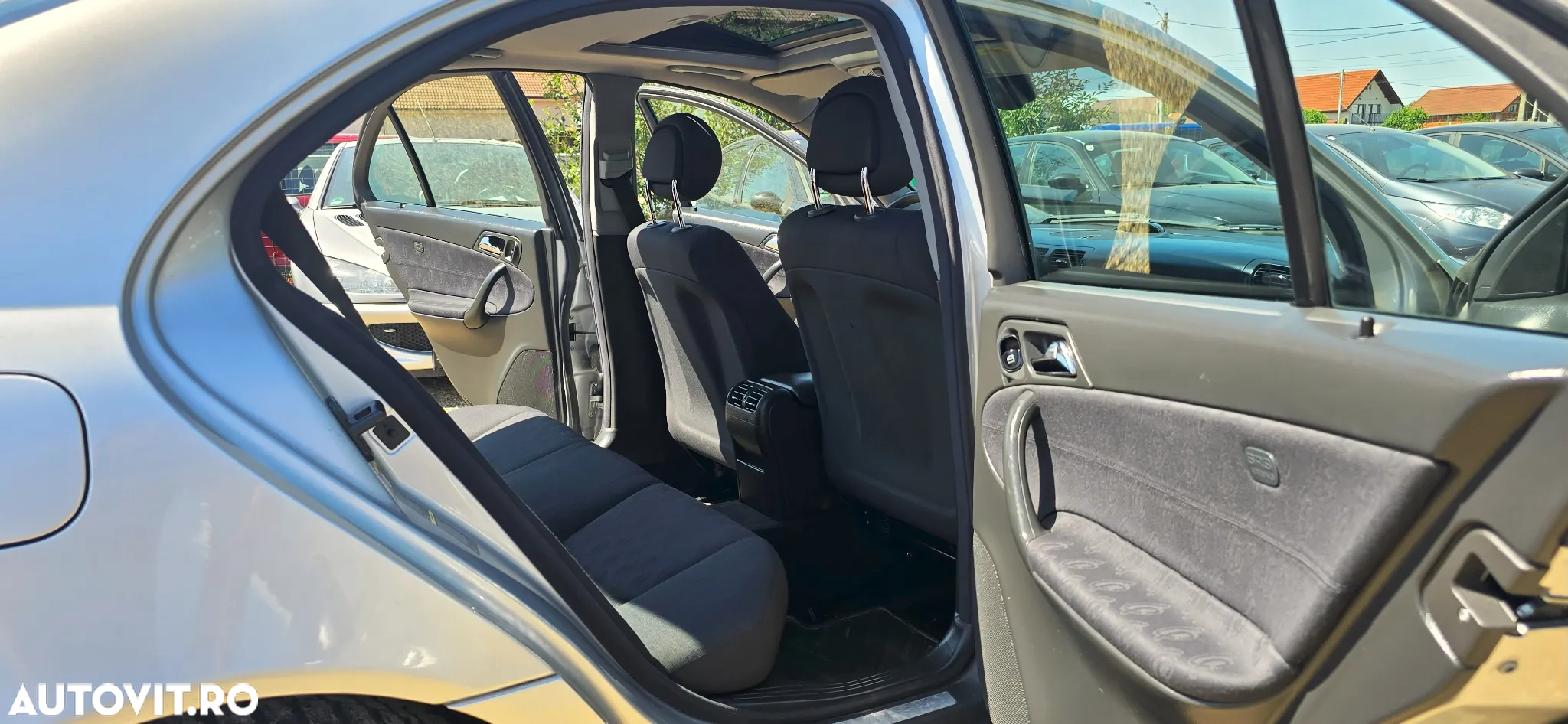 Mercedes-Benz C 180 Kompressor Automatik Classic Sport Edition + - 13