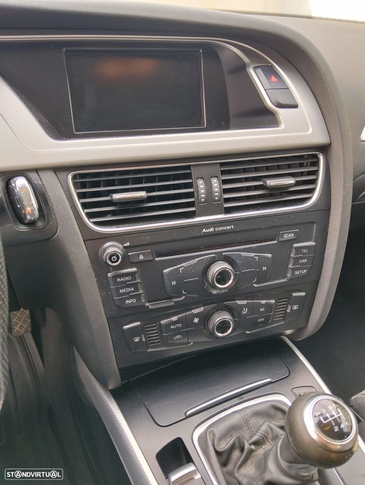 Audi A4 Avant 2.0 TDI - 12