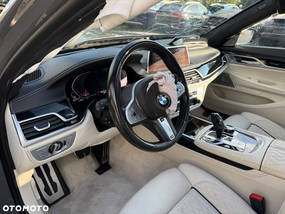 BMW Seria 7 740Ld xDrive - 16