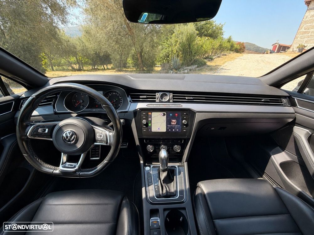 VW Passat 2.0 TDI R-Line DSG - 10