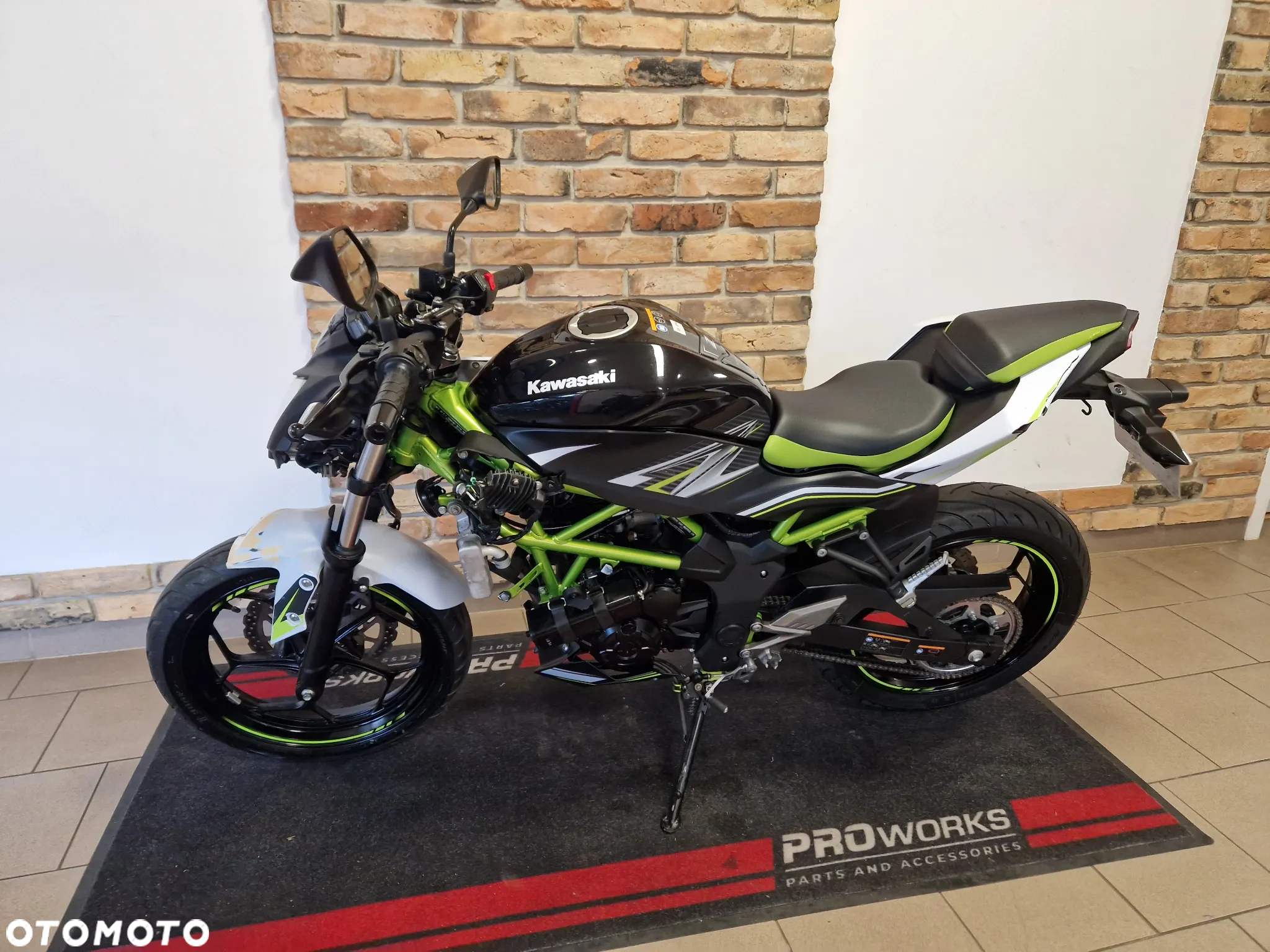 Kawasaki Z - 6