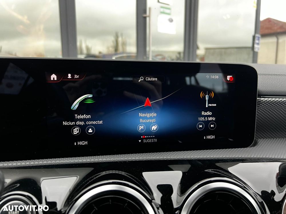 Mercedes-Benz CLA - 32