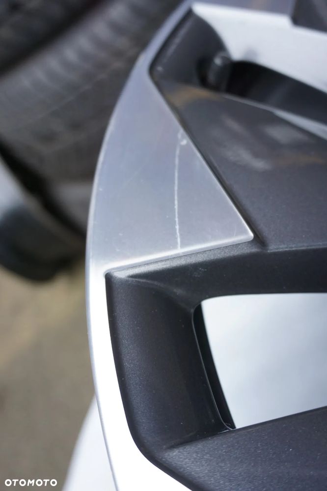 Skoda 5x112 21 8,5J et40 5LA601025BL stan bdb - 3