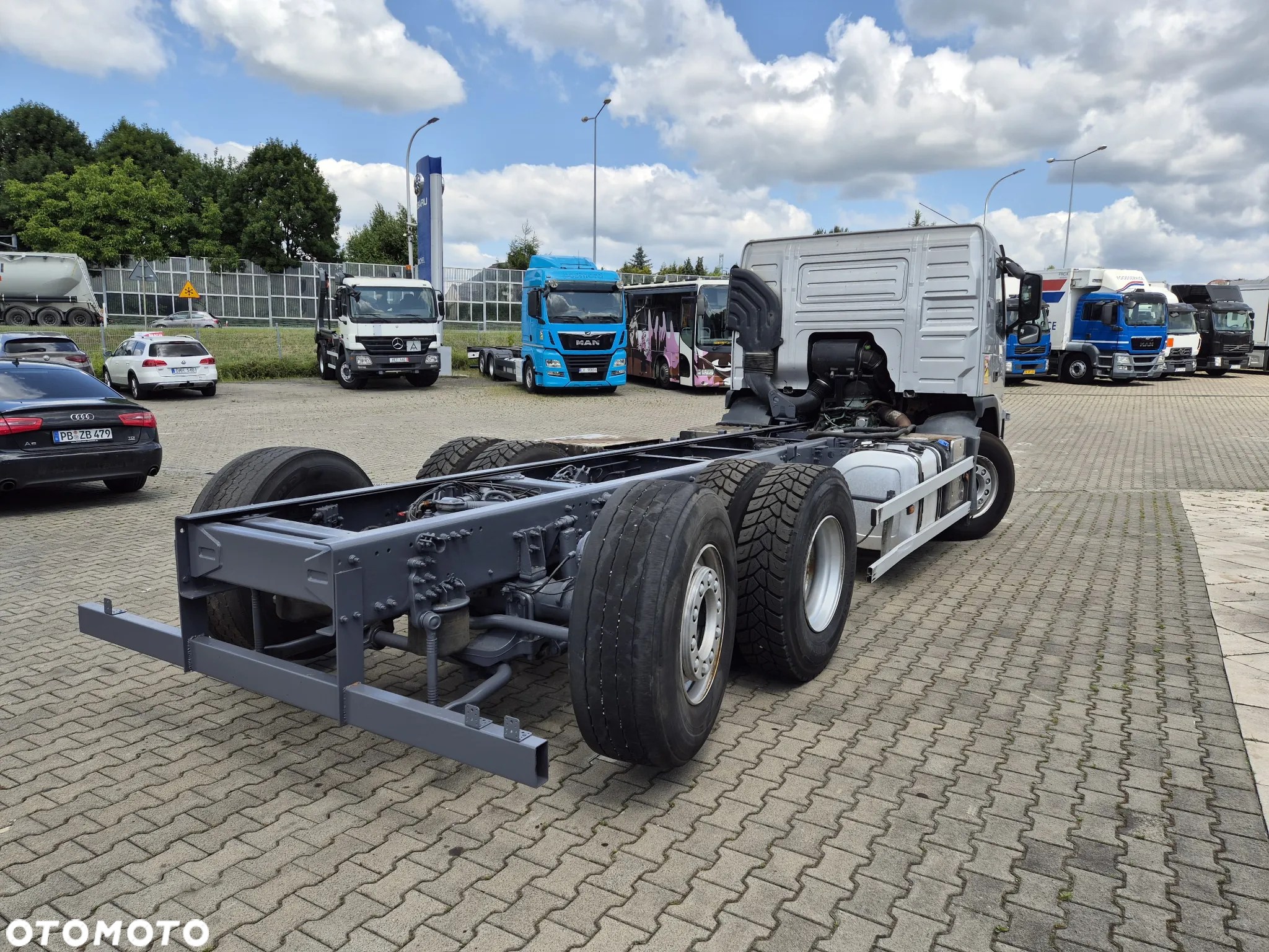 Volvo FM 420 / RAMA DO ZABUDOWY / ODNOWIONA / NISKIE MOTOGODZINY / SPRAWNA / EURO 5 / DŁ. RAMY 6.05m / OKAZJA - 9