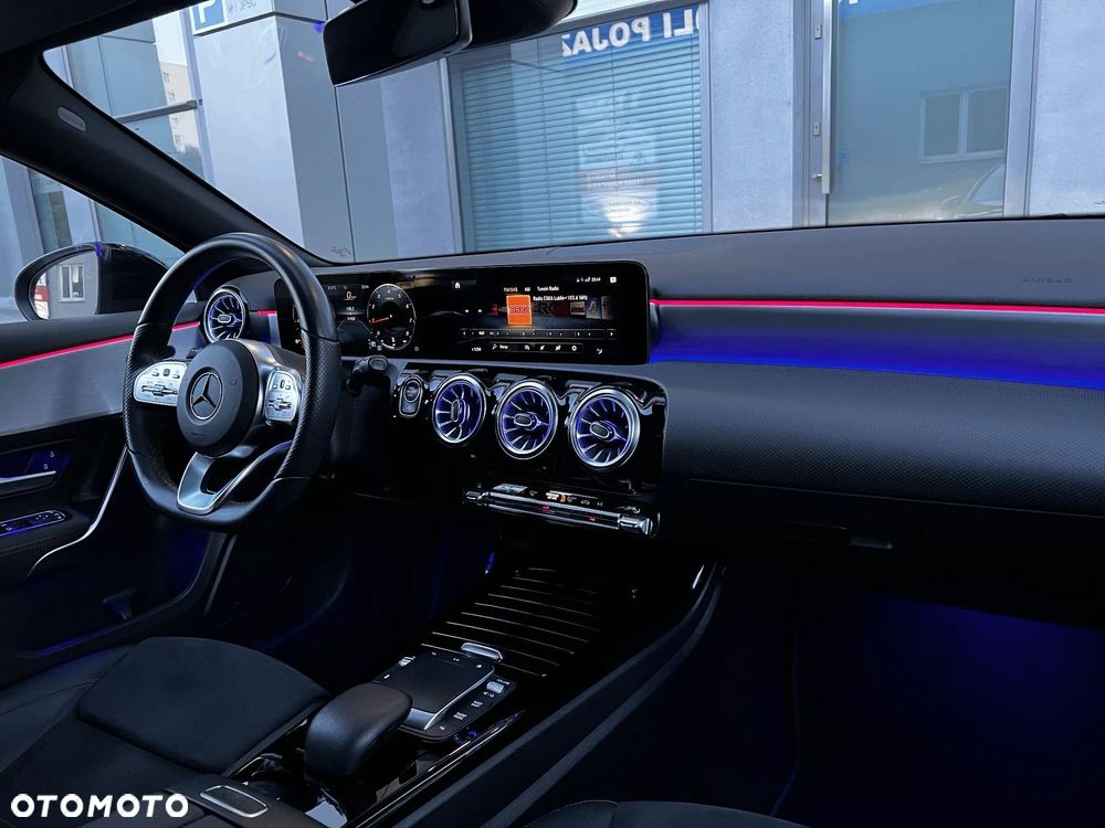 Mercedes-Benz Klasa A 200 AMG Line 7G-DCT - 22