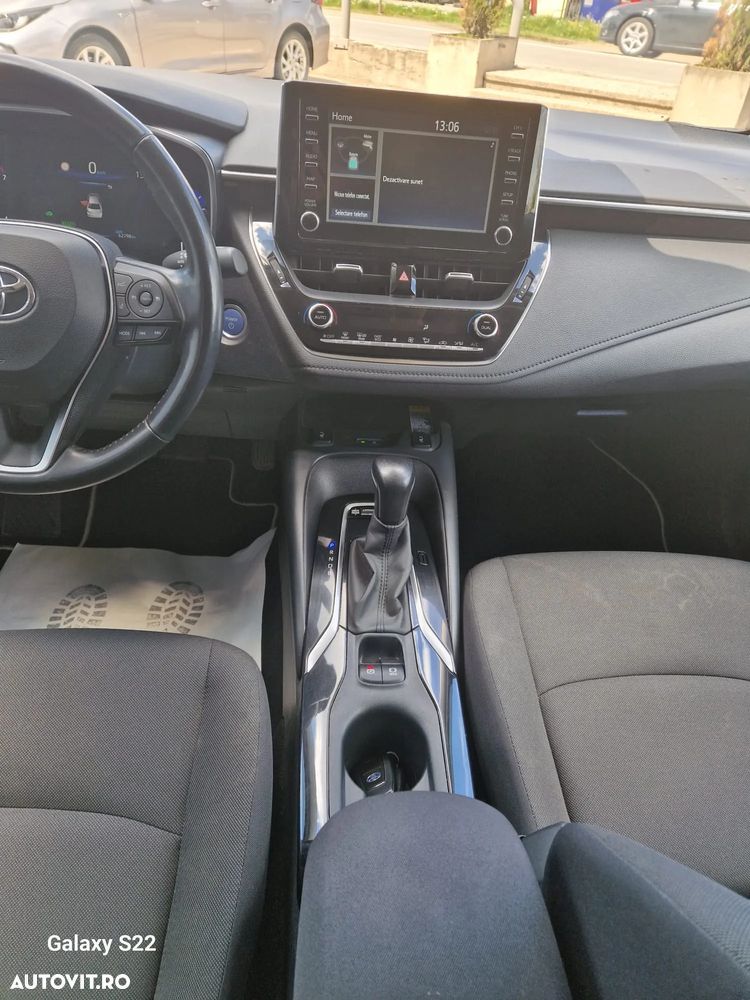 Toyota Corolla 1.8 HSD Business - 15