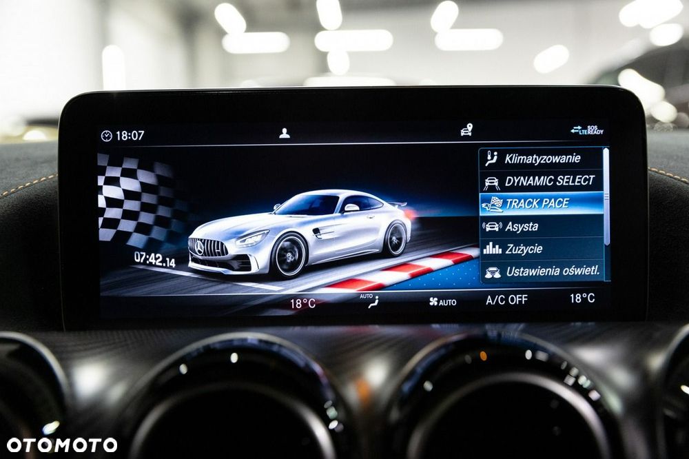 Mercedes-Benz AMG GT - 41