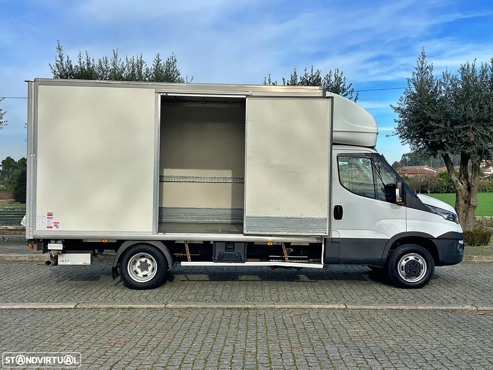 Iveco Daily 3.0D Contentor + Plataforma Elevatória - 5