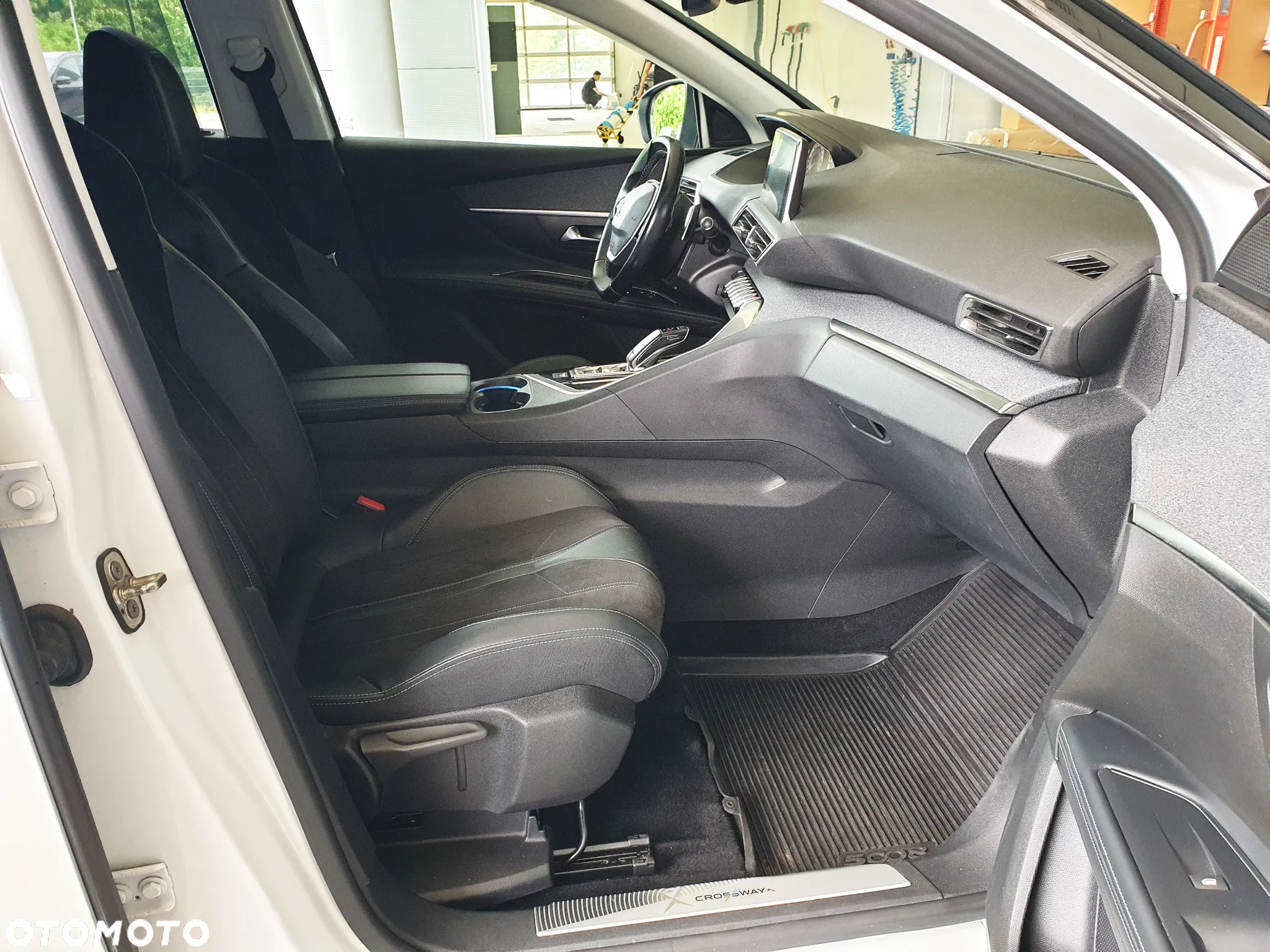 Peugeot 5008 2.0 BlueHDI Crossway S&S EAT8 - 21