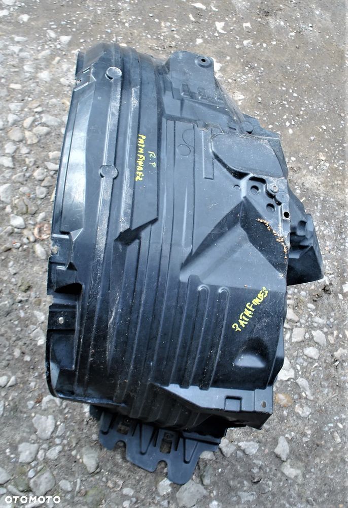 Nadkole prawy przód Pathfinder - 1