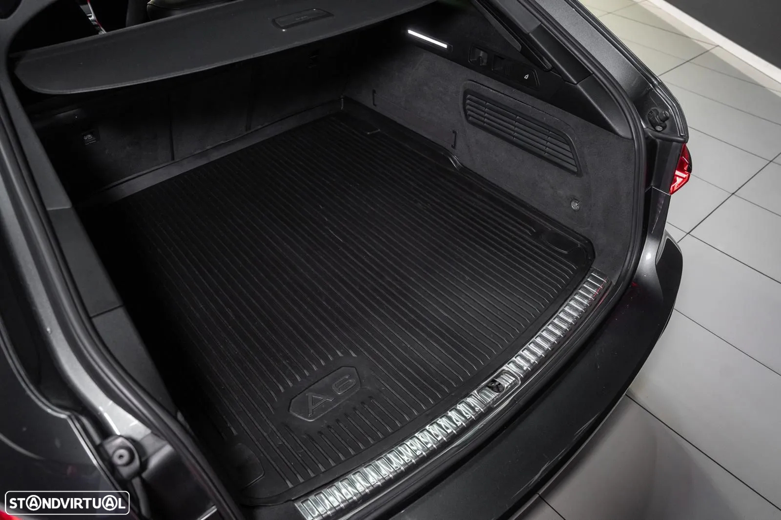 Audi RS6 Avant 4.0 TFSI quattro Tiptronic - 44