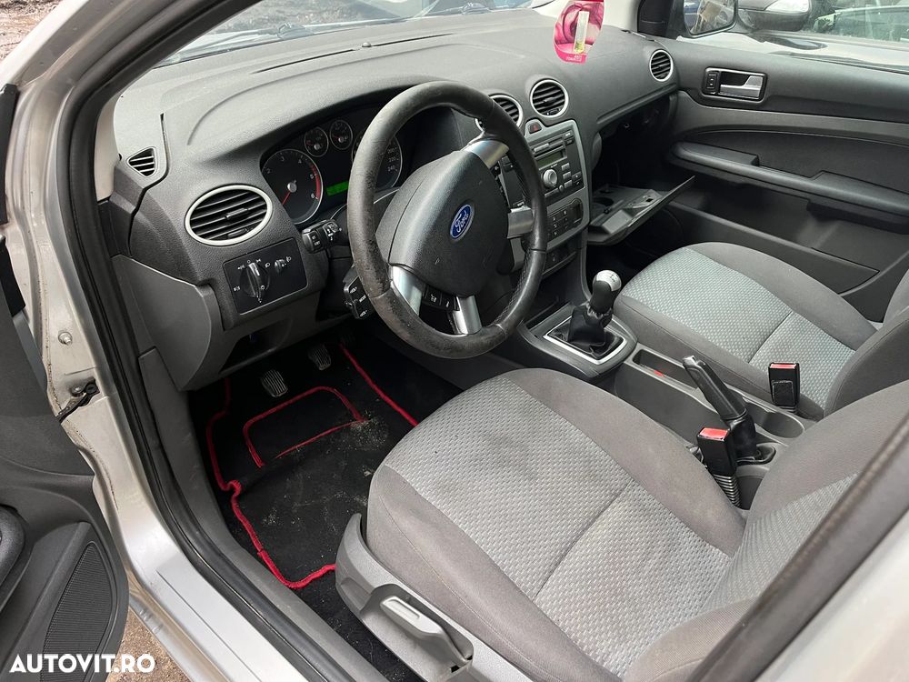 Dezmembrez Ford Focus 2006 1,6 1,8 diesel gri argintiu - 3