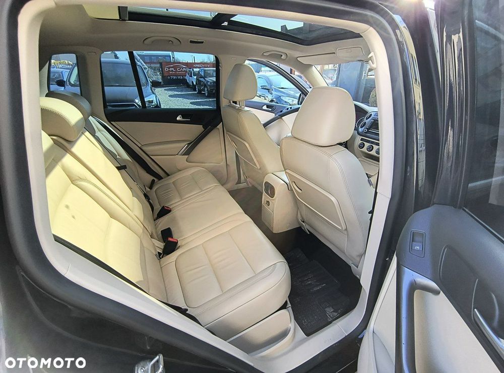 Volkswagen Tiguan 2.0 TDI DPF 4Motion BlueMotion Technology Exclusive - 35