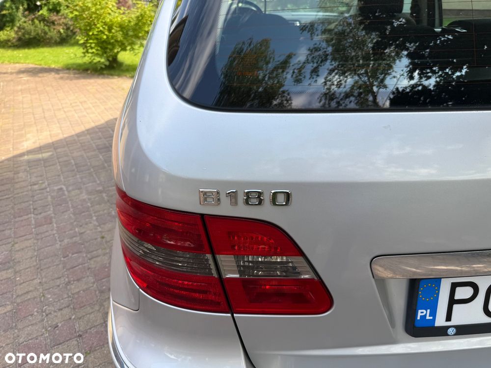Mercedes-Benz Klasa B 180 CDI Special Edition - 32