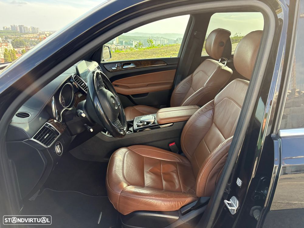 Mercedes-Benz GLS 350 d 4-Matic - 4