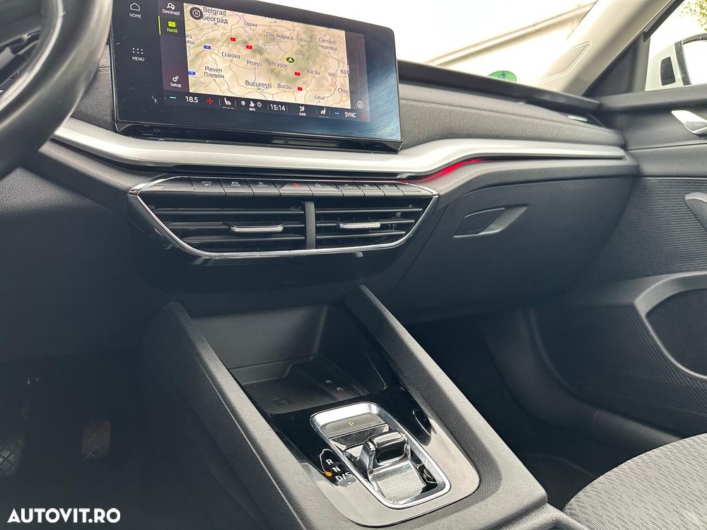 Skoda Octavia Combi 2.0 TDI DSG First Edition - 29