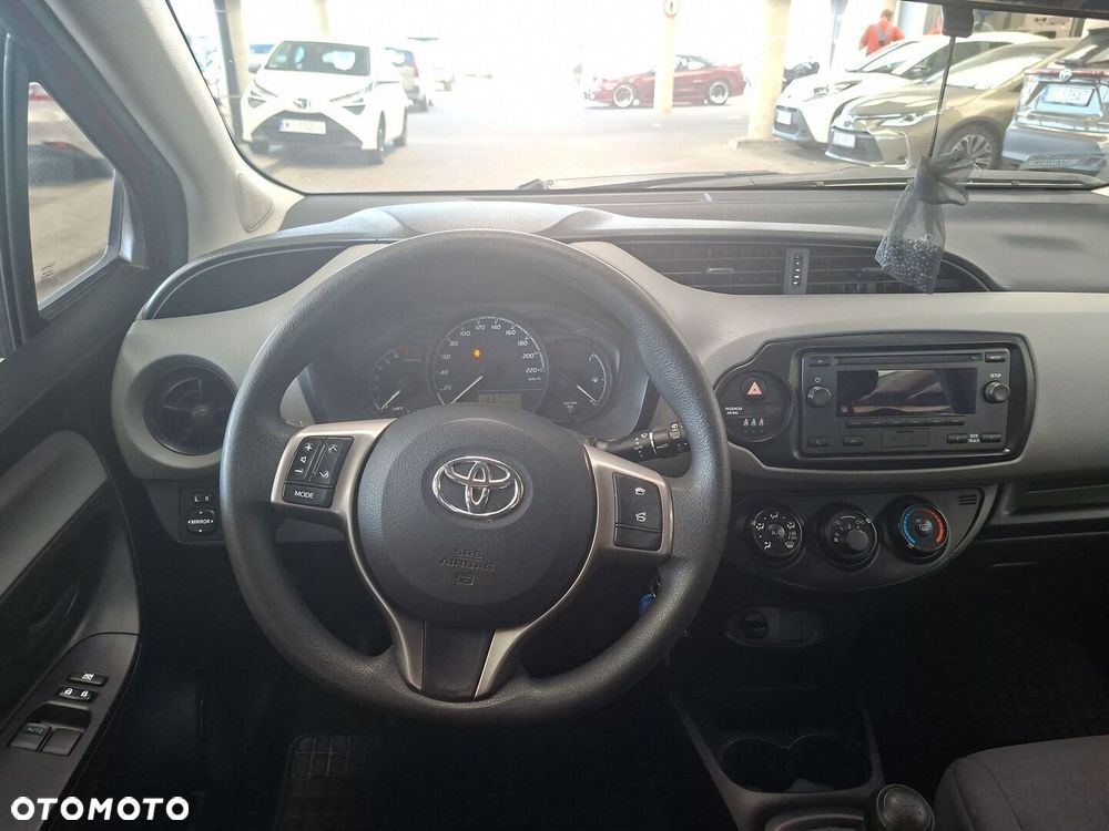 Toyota Yaris - 15