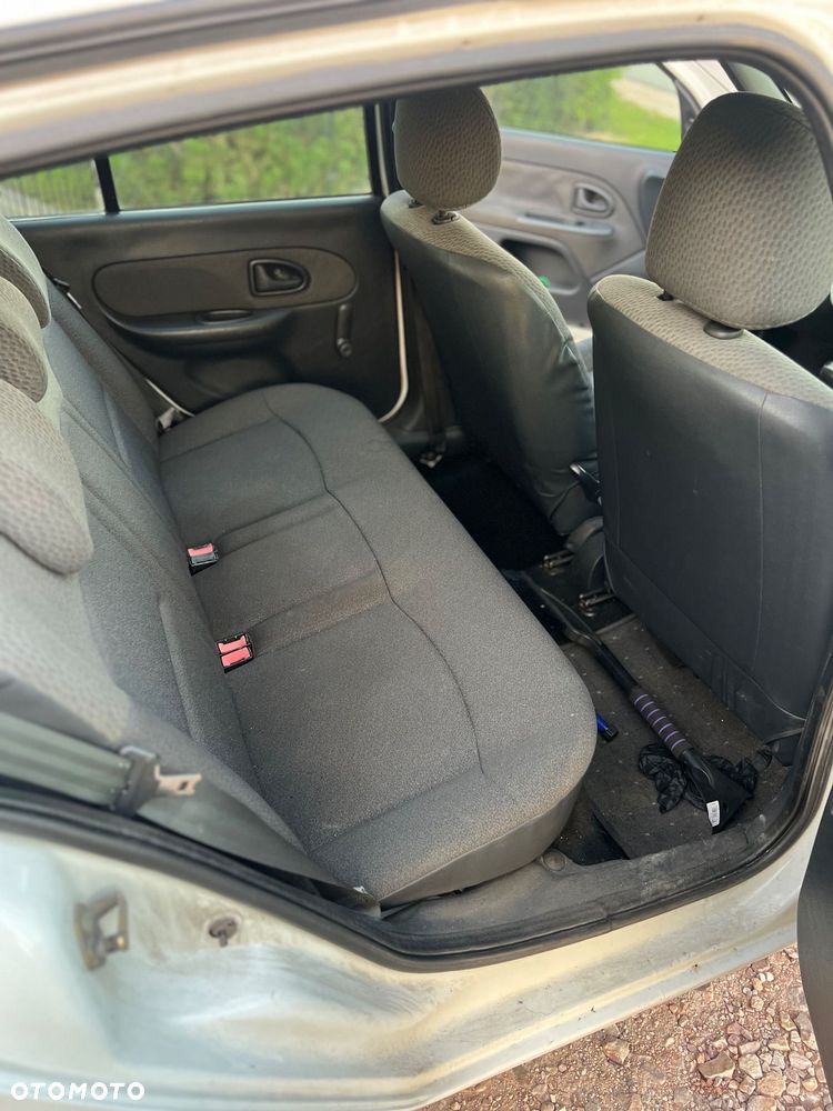 Renault Clio 1.5 dCi Authentique - 7