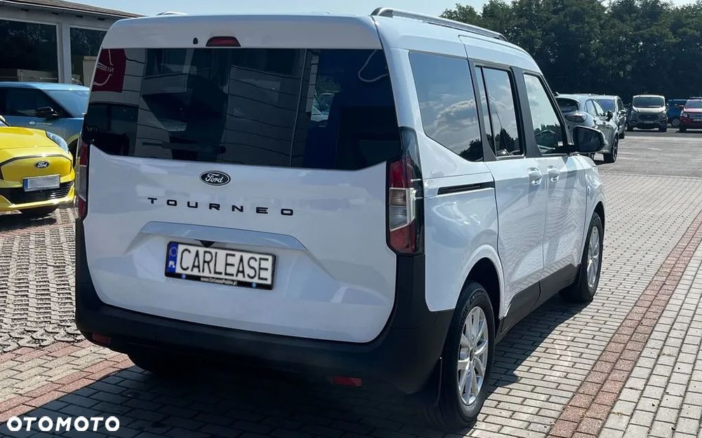 Ford Tourneo Courier 1.0 EcoBoost Titanium - 8