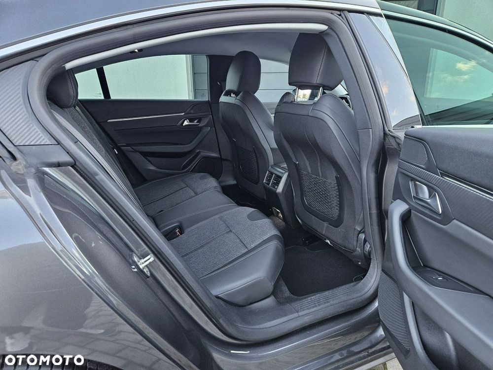 Peugeot 508 BlueHDi 130 EAT8 Allure - 28