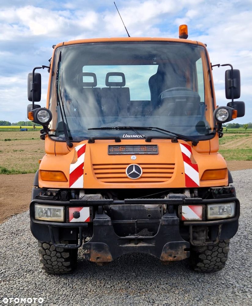 Mercedes-Benz Unimog - 3