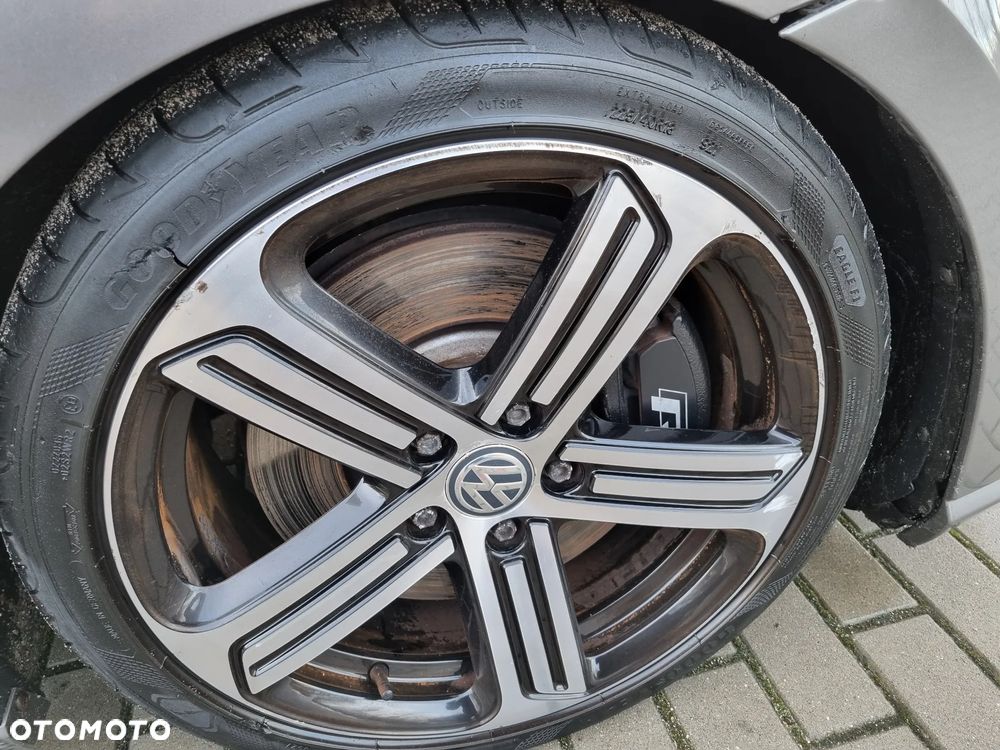 Volkswagen Golf R 4Motion BlueMotion Technology DSG - 8