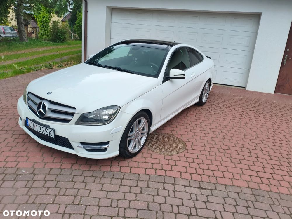 Mercedes-Benz Klasa C 250 CGI BlueEff Sport - 3