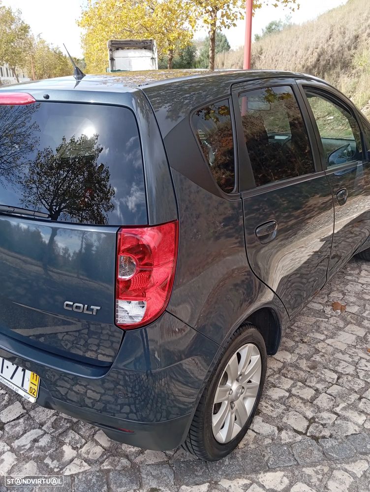 Mitsubishi Colt - 7