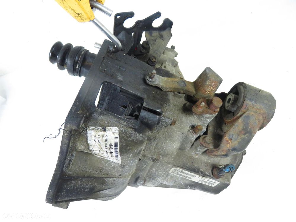 SKRZYNIA BIEGÓW CHRYSLER NEON 2.0 - 9