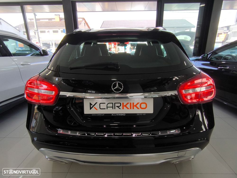 Mercedes-Benz GLA 180 d Urban - 4