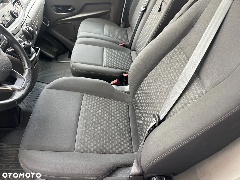 Ford TRANSIT CUSTOM - 22