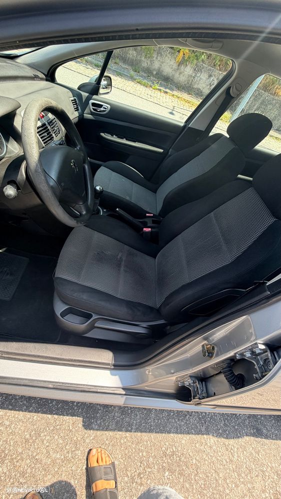 Peugeot 307 1.6 HDi Executive - 5