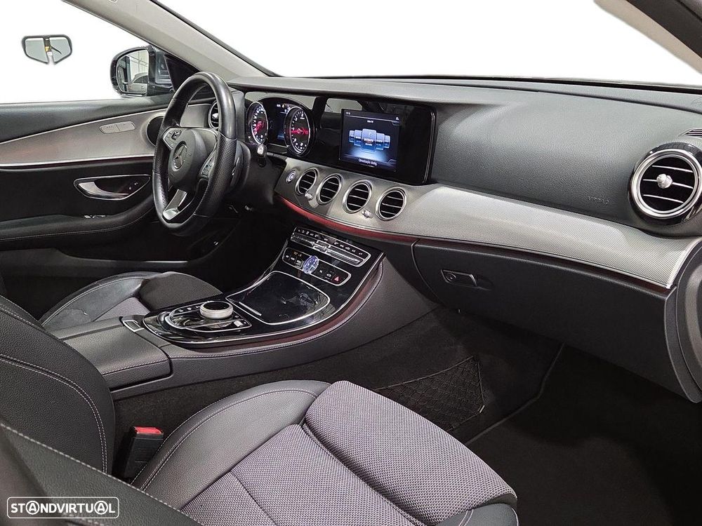 Mercedes-Benz E 220 d Avantgarde - 19