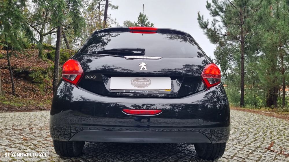 Peugeot 208 1.2 PureTech Signature - 23