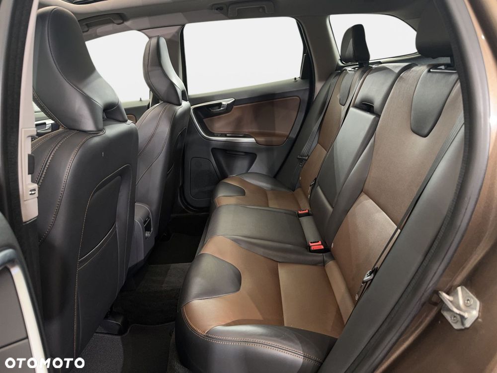 Volvo XC 60 - 16