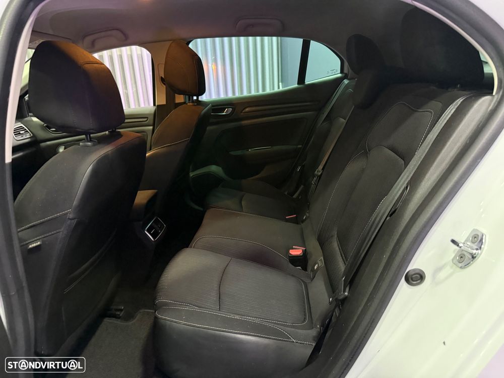 Renault Mégane ENERGY TCe 100 LIMITED - 8