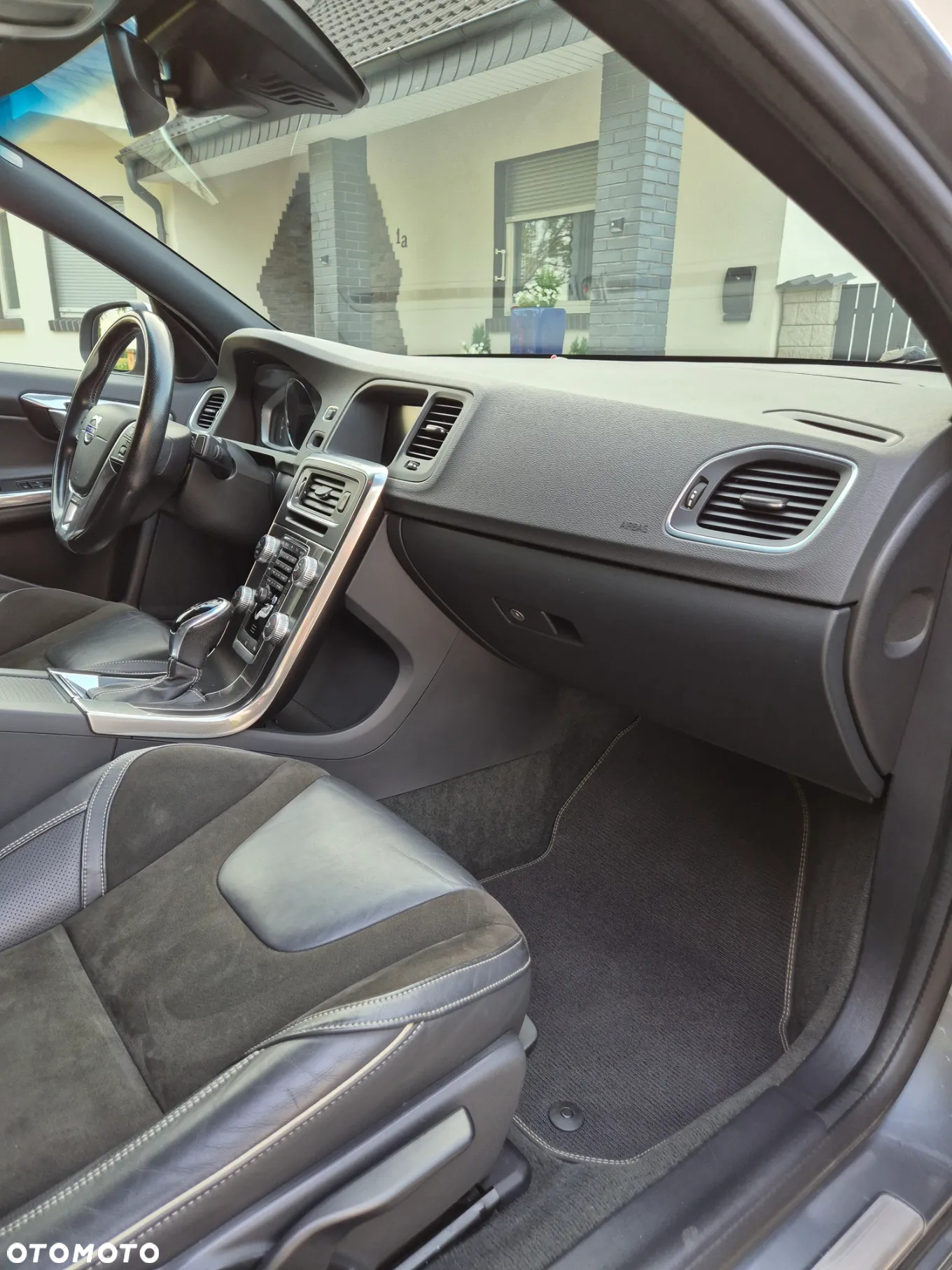 Volvo S60 D4 Drive-E R-Design Kinetic - 13