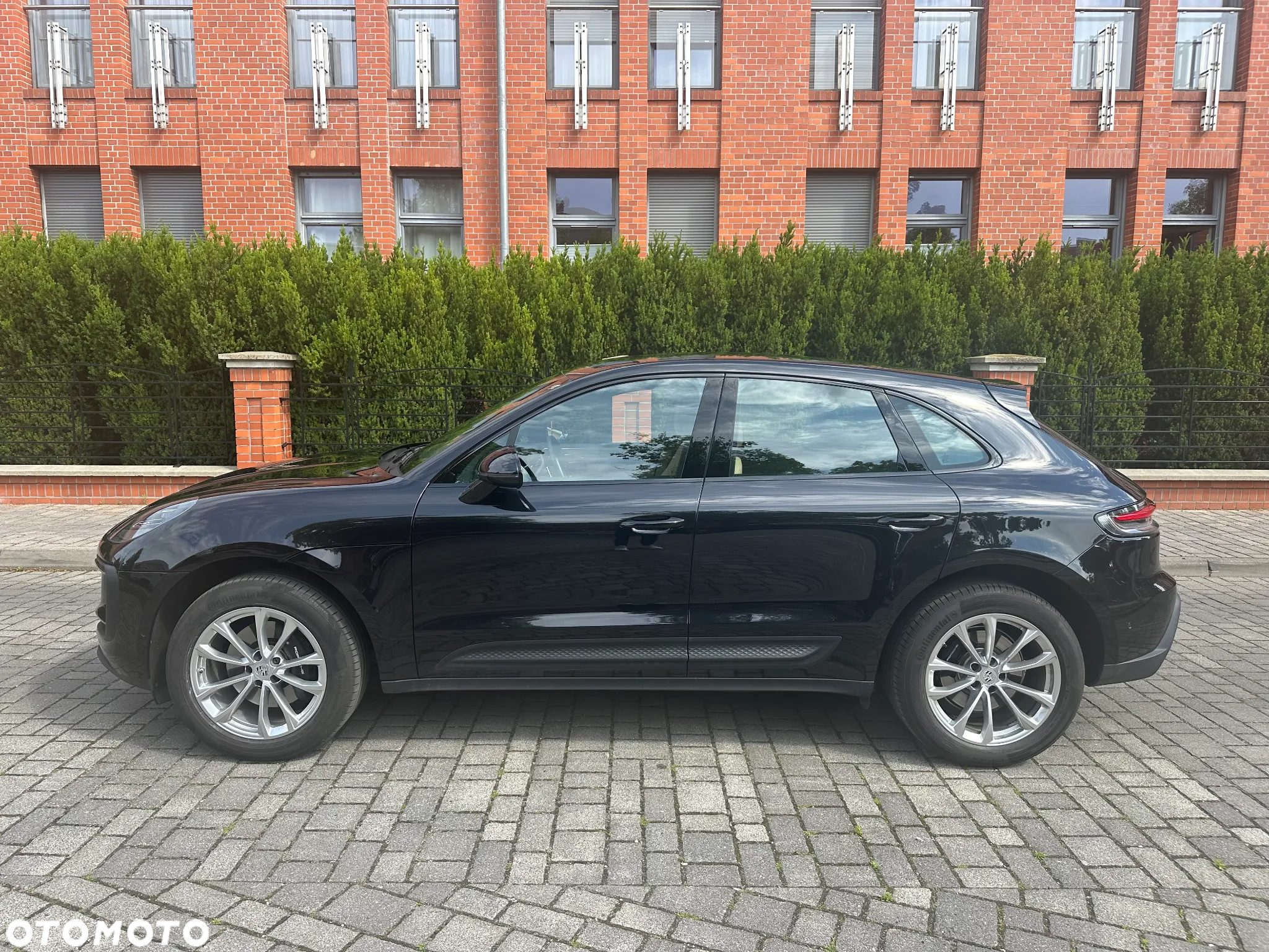 Porsche Macan Standard - 2