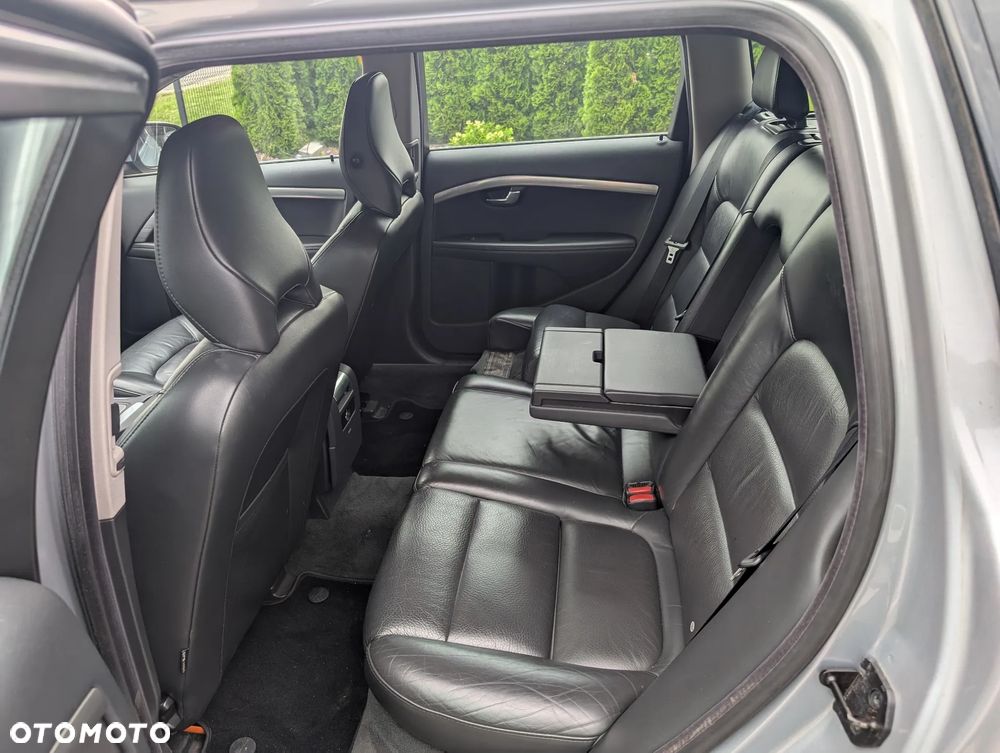 Volvo V70 D3 Geartronic Momentum - 8