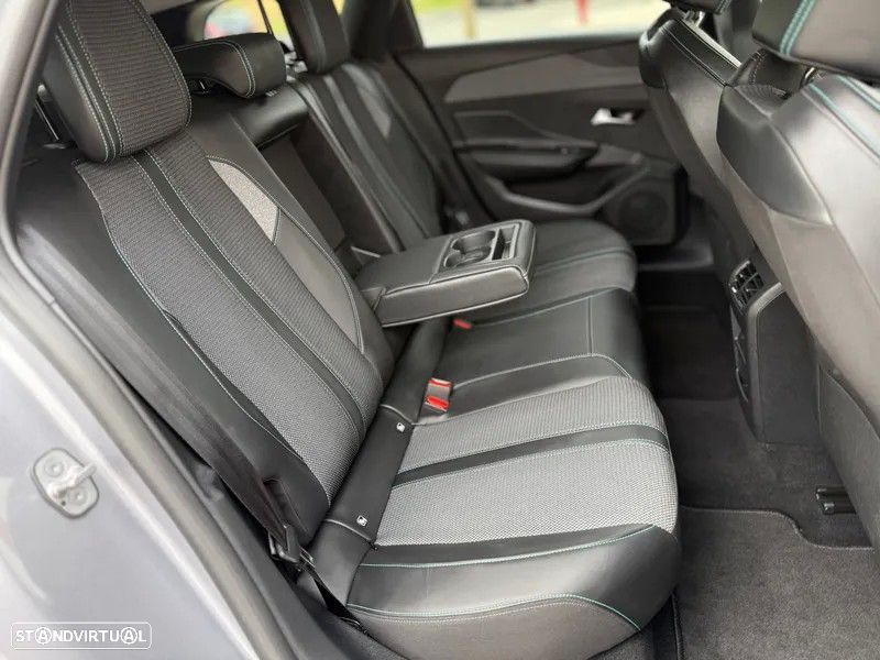 Peugeot 308 SW 1.2 PureTech Allure Pack - 20