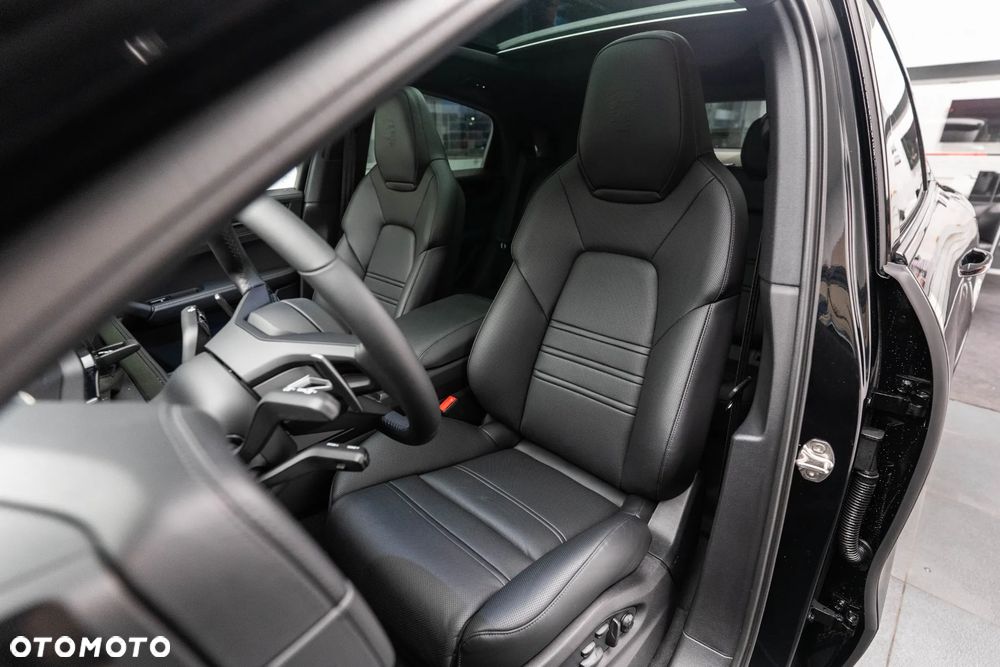 Porsche Cayenne - 10